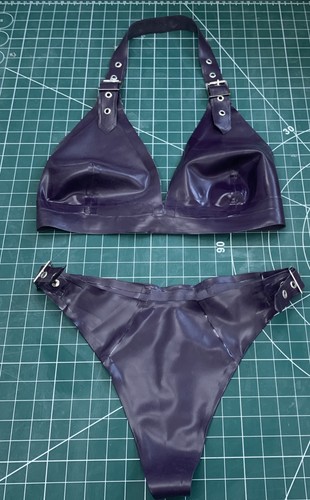 New 32d uk rubber briefs - ,